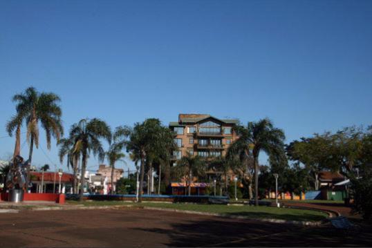 Edificio Nicolas Y Marcelo Siry Posadas Exterior foto